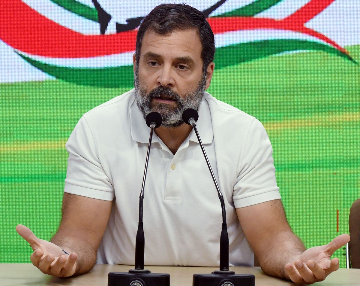 Rahul Gandhi asked to vacate bungalow by April 22 - Rediff.com India News