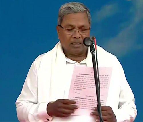 Siddaramaiah sworn in as Karnataka's new CM