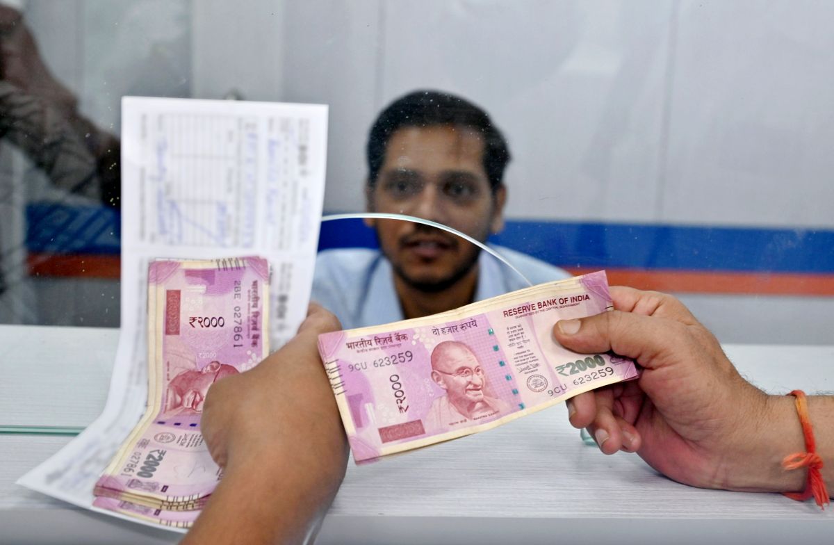 Deadline to exchange Rs 2000 notes ends today: RBI