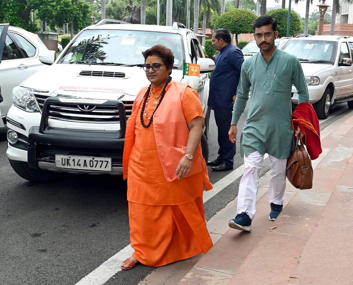 SIMI could be behind Malegaon blast: Pragya's lawyer