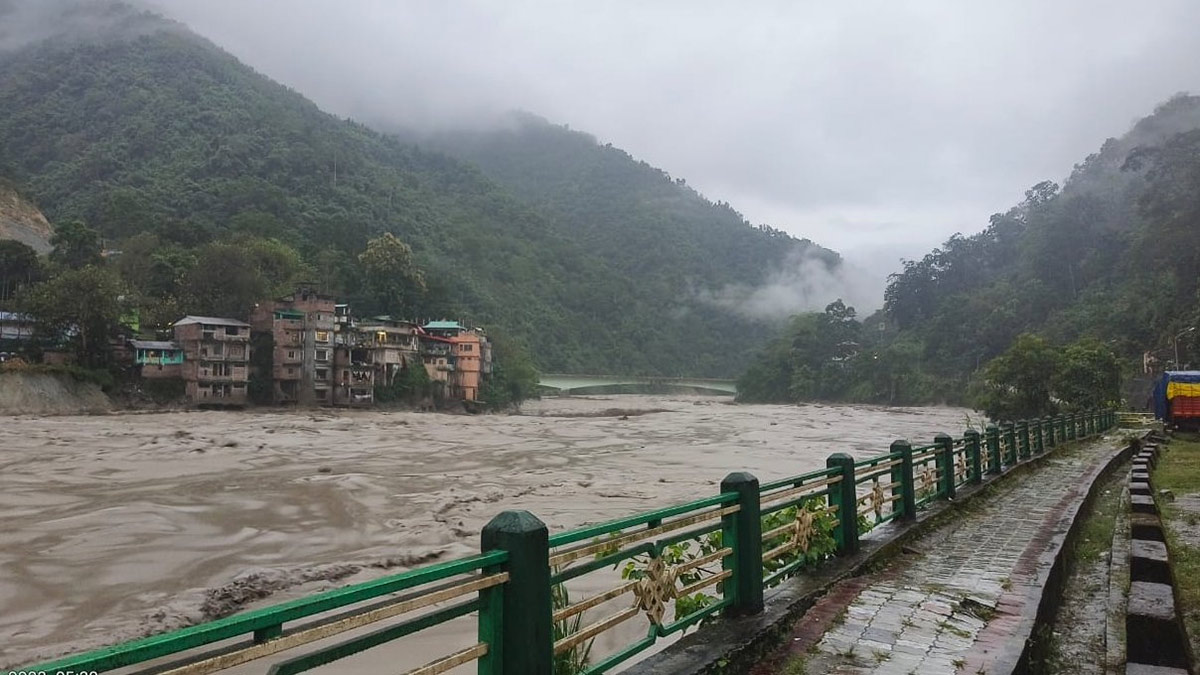 8 dead, 23 soldiers missing after Sikkim flash floods