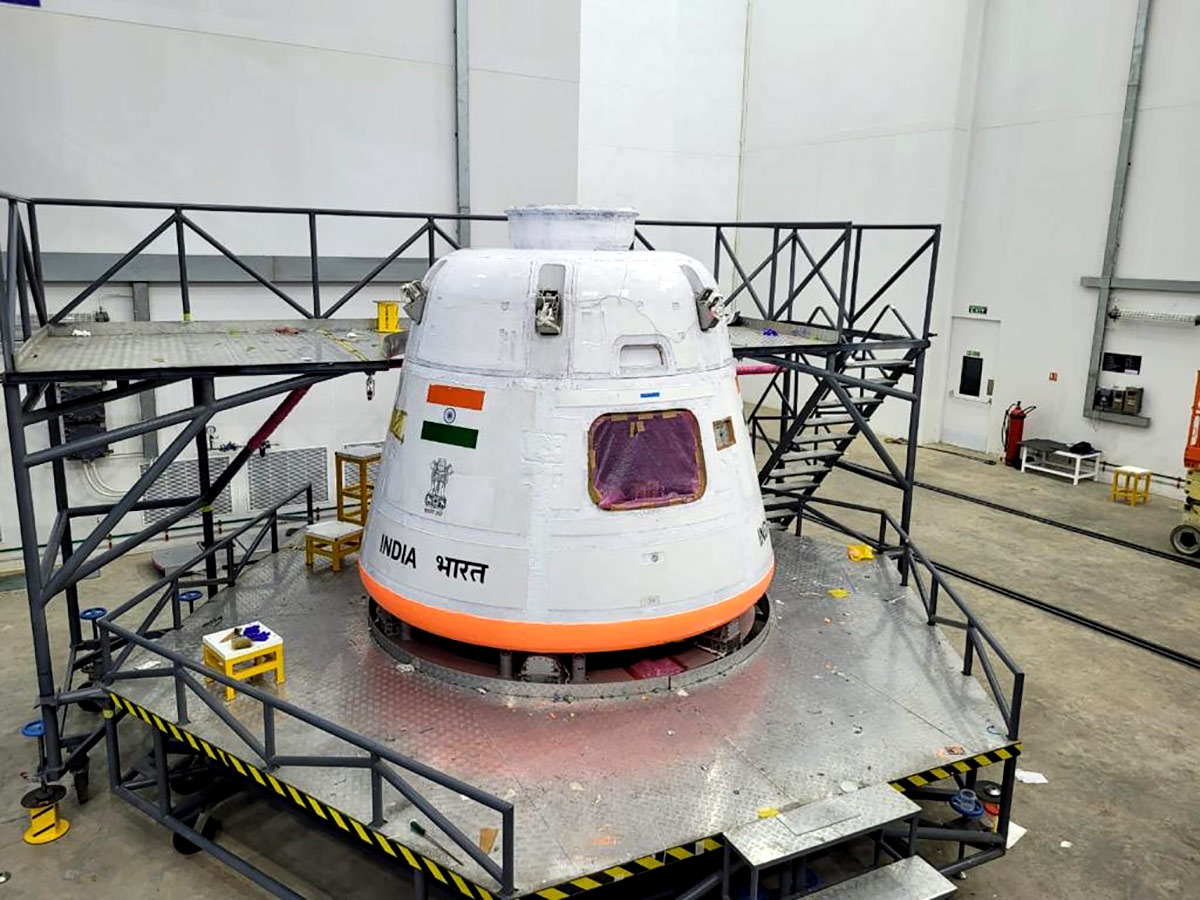 PM's deadline for Indian space station, Indian on Moon