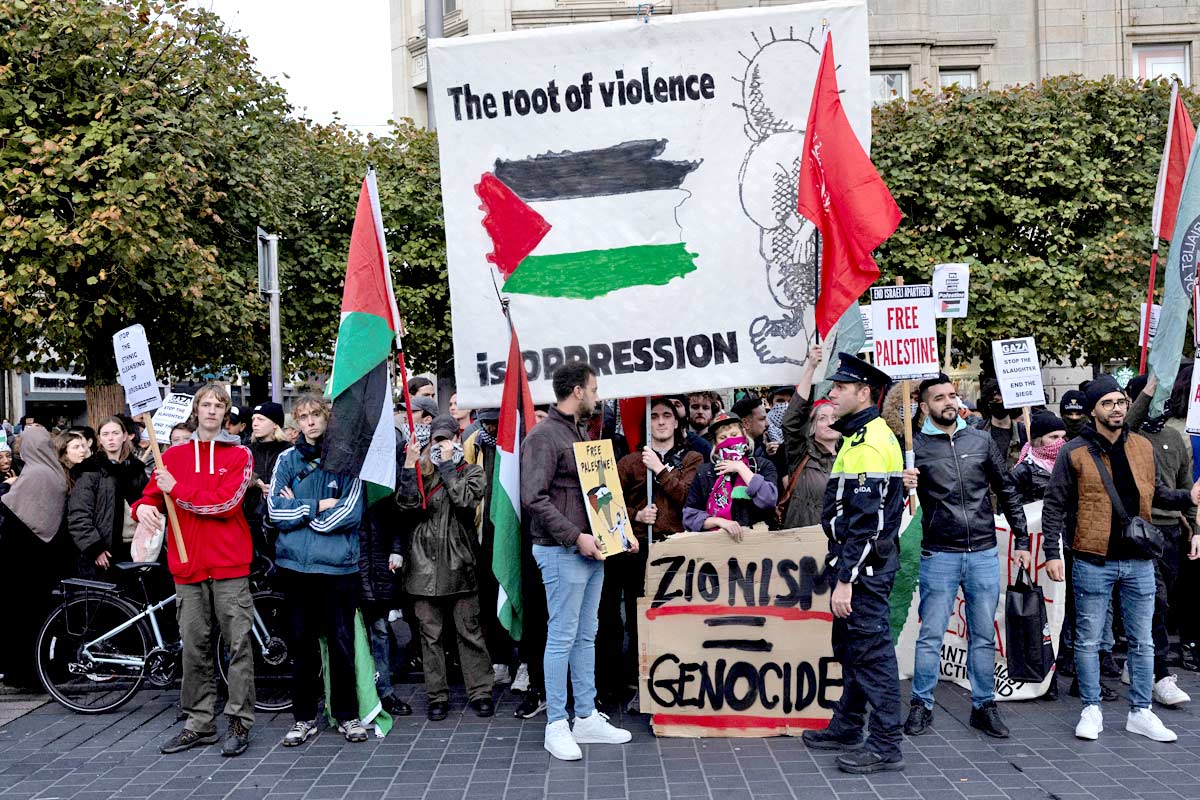 Pro-Gaza Protests In Tokyo, Dublin, Amman... - Rediff.com India News