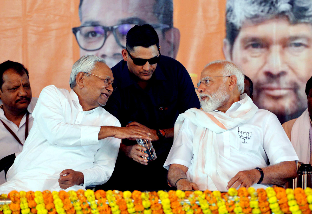 Nitish should 'strike': Cong on Bihar special status