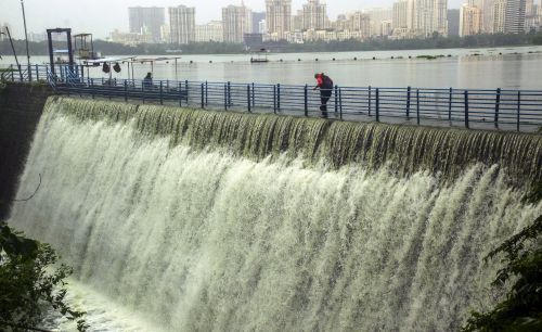 An overflowing Powai lake in the monsoons