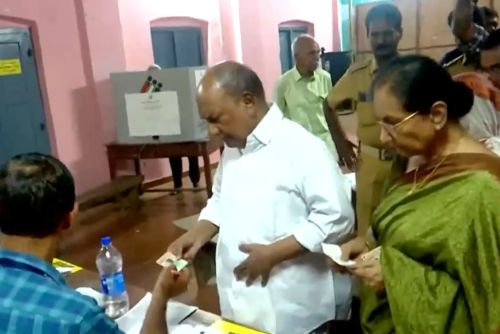 AK Antony and his wife vote