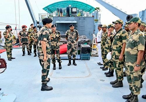 BSF DG Daljit Singh Chaudhary during his visit to Indo-Bangladesh border in Bengal/ANI Photo