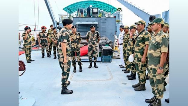 BSF DG Daljit Singh Chaudhary during his visit to Indo-Bangladesh border in Bengal/ANI Photo
