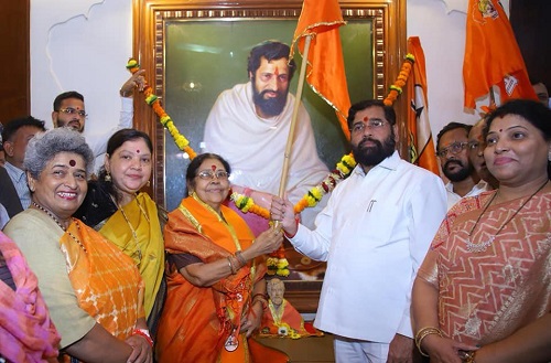 Shiv Sena-UBT leader Anita Birje (third from left) joins Shiv Sena led by CM Eknath Shinde/Courtesy X