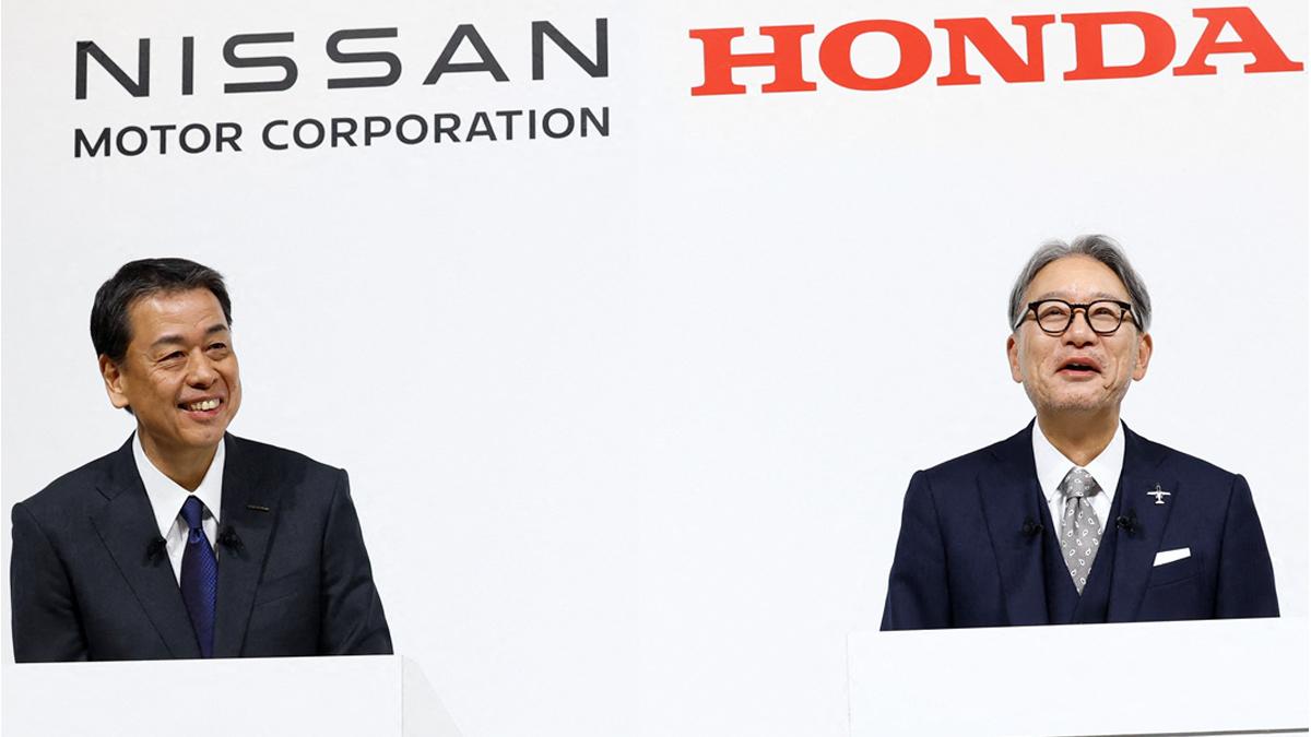 Makoto Uchida, President and CEO, Nissan Motor Corporation, and Toshihiro Mibe, Director, President Honda