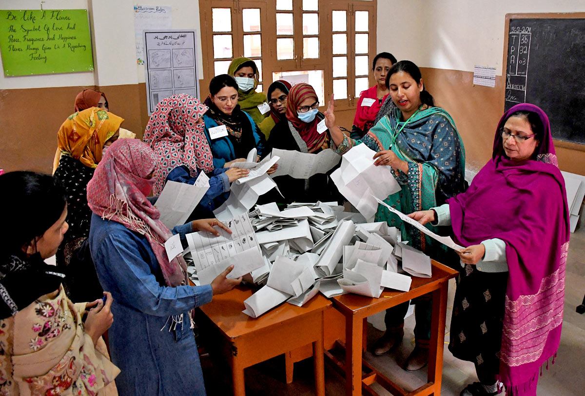 Delay in poll results due to...: Pak interior ministry