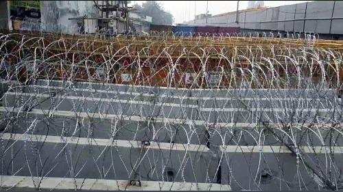 A barbed wire post on the Singhu border