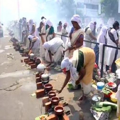 Kerala mosque, church open doors for 'Attukal Pongala' devotees