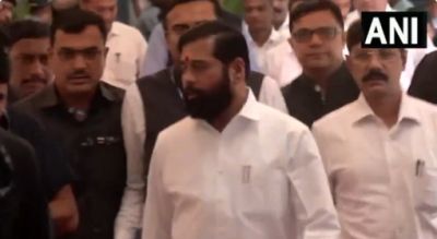CM Shinde arrives to cast his vote