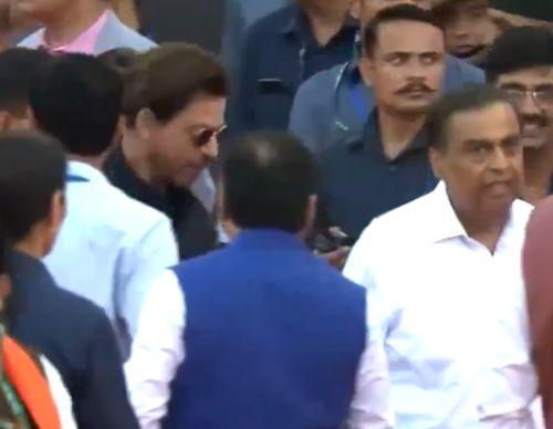 That's King Khan and Mr Ambani