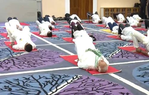 PM practicing yoga in Srinagar