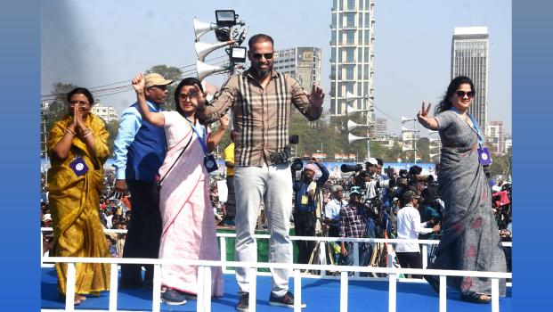 TMC's Yusuf Pathan (second from right) during poll campaign in Kolkata/ANI Photo