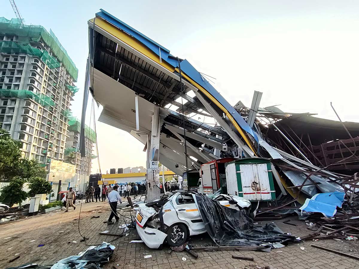 Rescue ops on 21 hrs after Mumbai billboard collapse