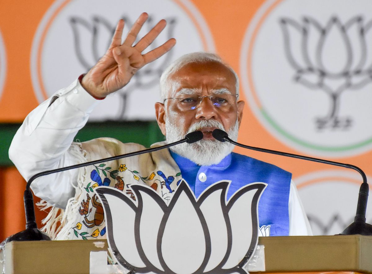 Didn't say Muslims, I meant poor: Modi on his speech