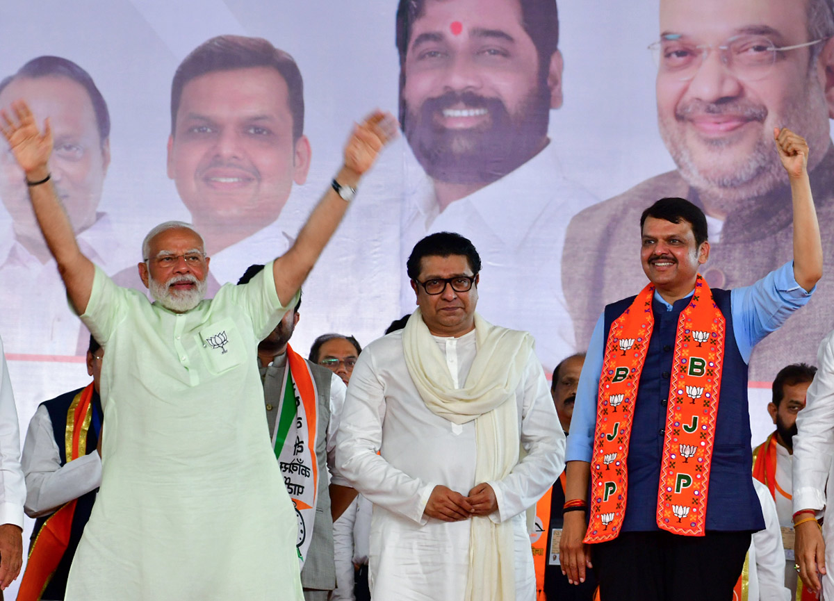 Raj Thackeray Steals Show At Modi Rally