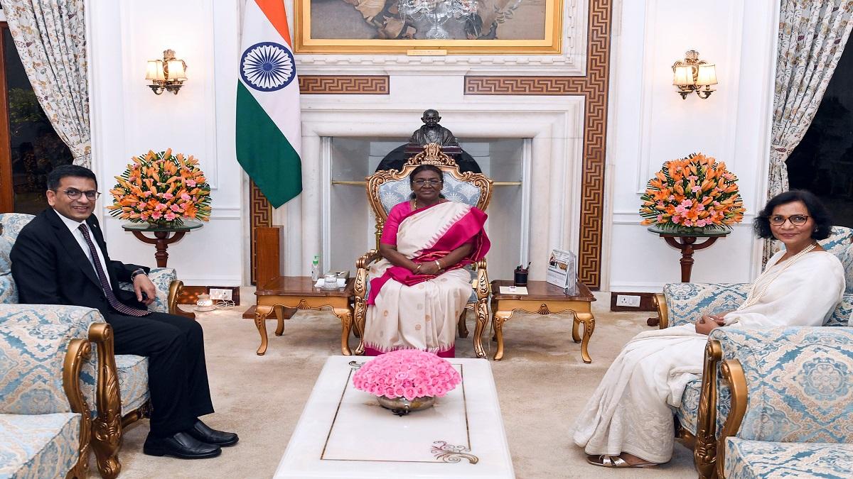 CJI Justice DY Chandrachud along with his wife Kalpana Das calls on President Droupadi Murmu, at Rashtrapati Bhavan in New Delhi/ANI Photo