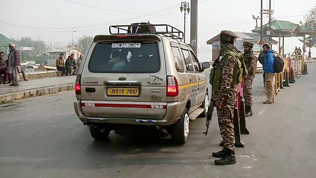 Security personnel conduct a search operation in Zabarwan