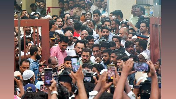 Actor Salman Khan leaves from Baba Siddique's residence, in Mumbai/ANI Photo