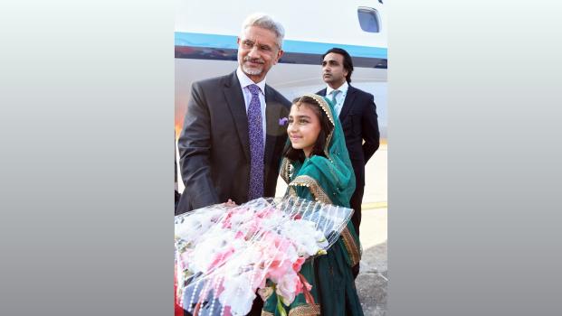 EAM S Jaishankar being welcomed by children on his arrival for the SCO meet, in Islamabad/ANI Photo