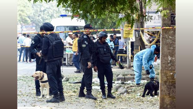NSG commandos with sniffer dogs carry out search at blast site/ANI Photo