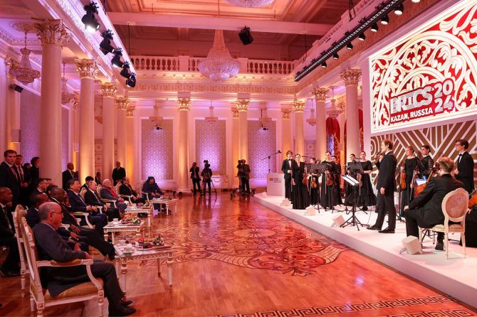 The President of Russian Federation, Mr. Vladimir Putin welcomes Prime Minister Narendra Modi at the dinner hosted for BRICS leaders at Kazan, in Russia on October 22, 2024.