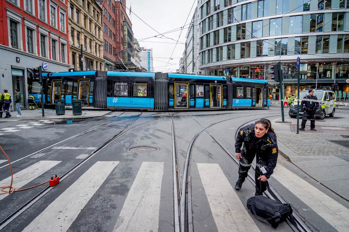 Tram derailed, crashed in Oslo, Norway