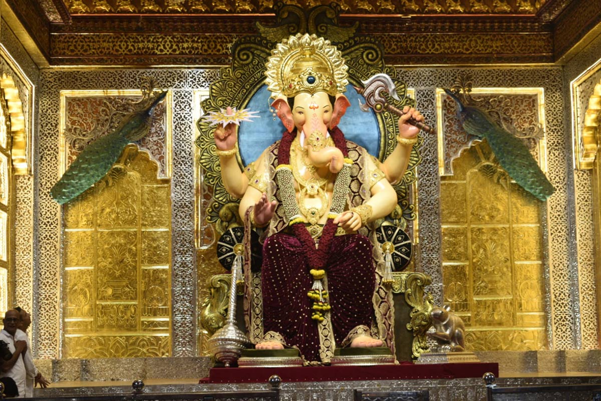 Lalbaugcha Raja: First Look