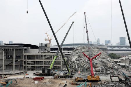 Earthquake rescue in Thailand