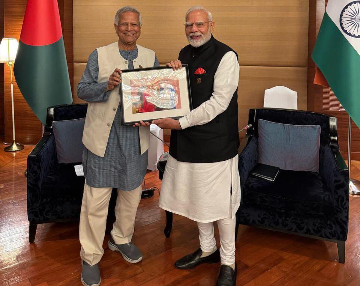 Prime Minister Narendra Modi and Bangladesh chief adviser Muhammad Yunus/@ChiefAdviserGoB/X
