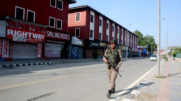 Kashmir Valley is entirely shut down today. Pic: Umar Ganie