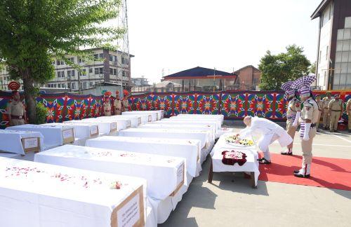 Shah paid tribute to the victims in Srinagar