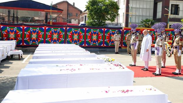 26 dreams destroyed: Amit Shah pays tribute in Srinagar