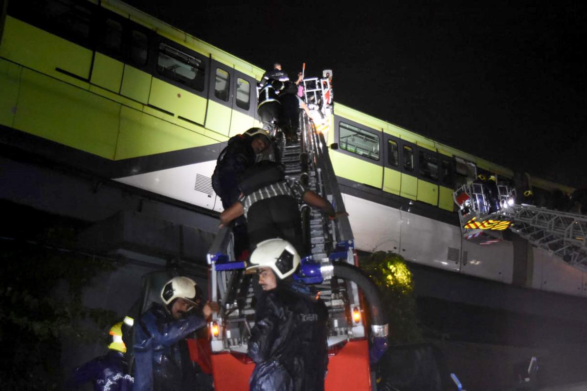 Mumbai monorail, Mysore colony station passenger rescue, 19 August, 2025