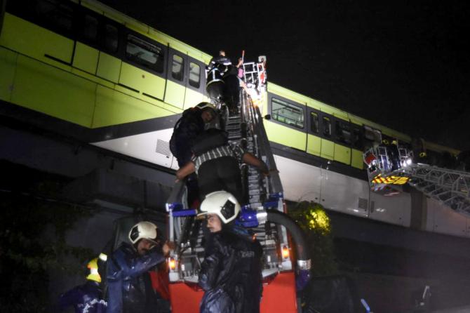 Mumbai monorail, Mysore colony station passenger rescue, 19 August, 2025