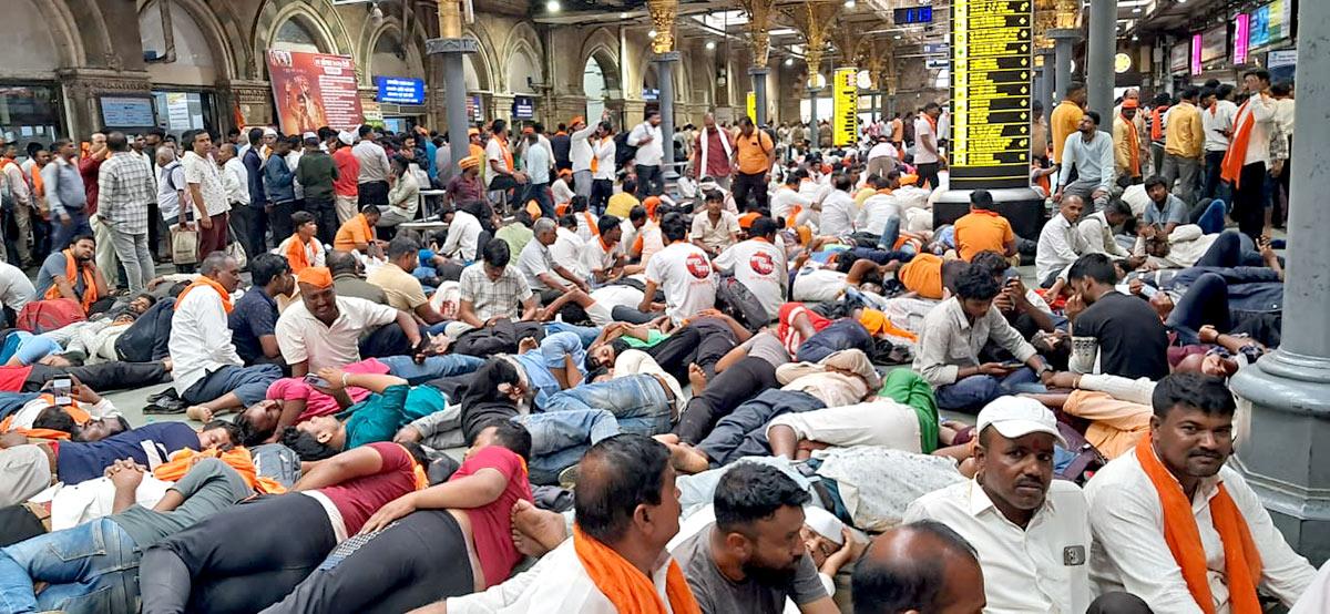 Maratha quota campaign protest rally in Mumbai with Jarange Patil Maratha quota campaign protest rally in Mumbai with Jarange Patil