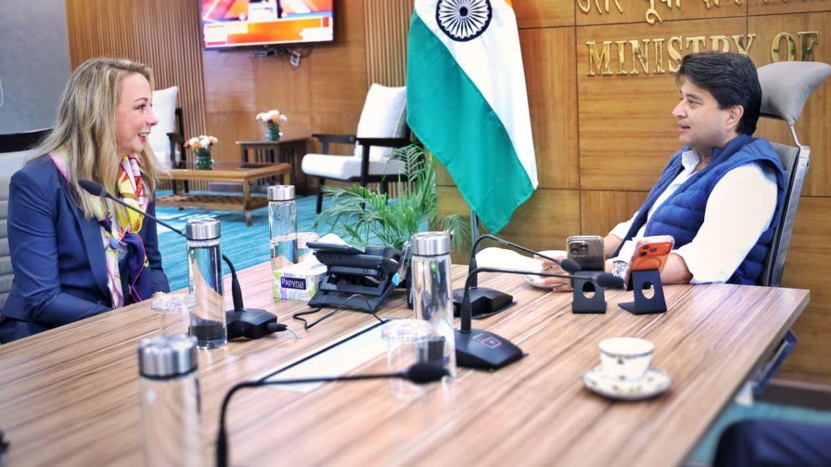 rediff.com - Rediff News - Elon Musk Waiting To Offer Starlink Services To India