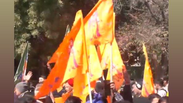 Delhi is headed for a saffron sweep