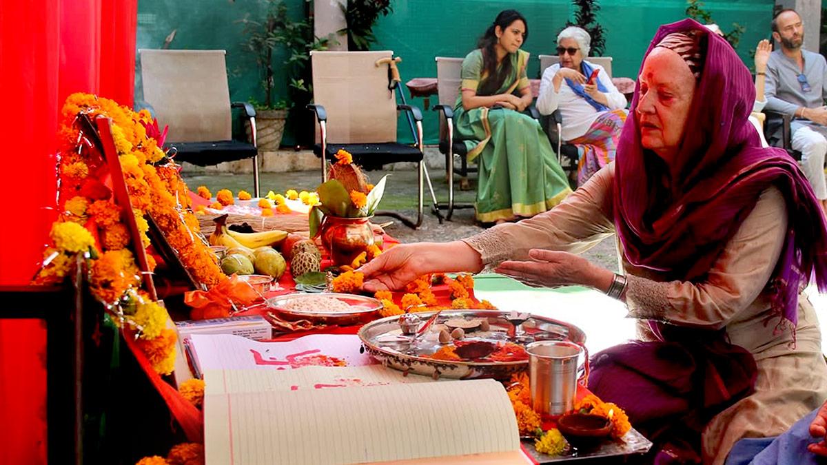 Sally Holkar during Diwali puja