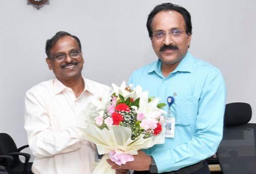 V Narayanan with his predecessor S Somanath