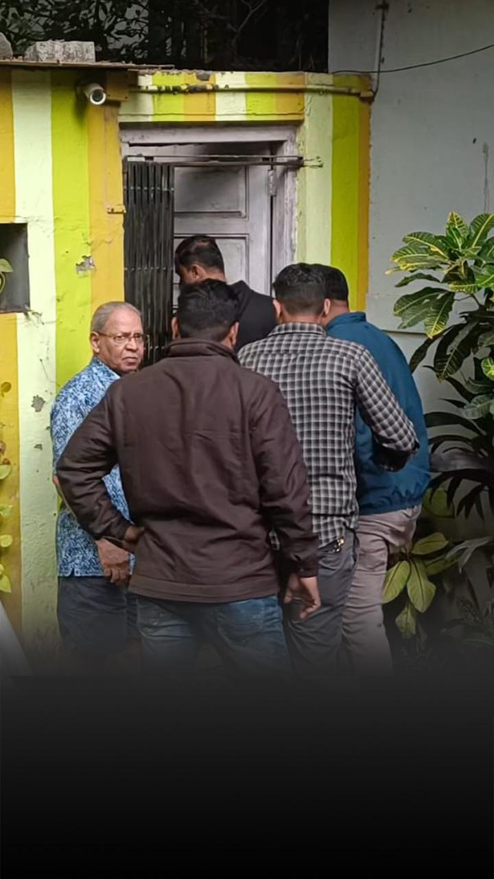 Saif Ali Khan's neighbour speaks to the Mumbai police 