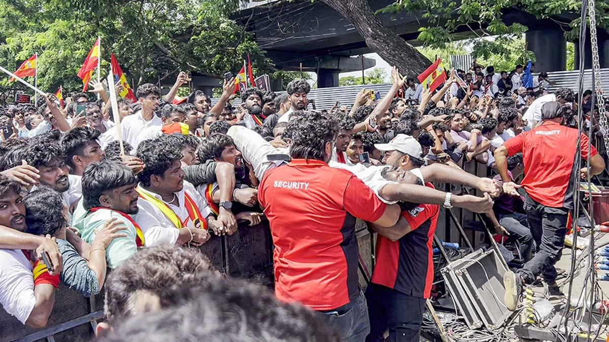 Tamilaga Vettri Kazhagam cadres being rescued and taken to the hospital after several of them fell prey to the scorching heat and dehydration