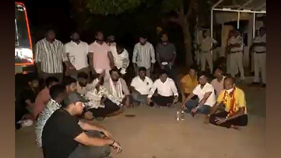 Cong workers protest outside AIIMS Bhubaneswar