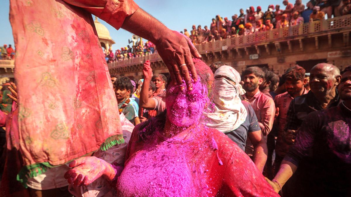 Lathmar Holi, Nandgaon, Mathura