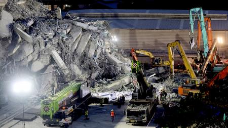 Earthquake rescue in Thailand