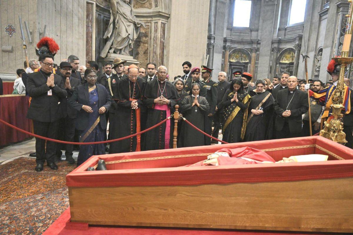 The Indian delegation pays their respects to Pope Francis